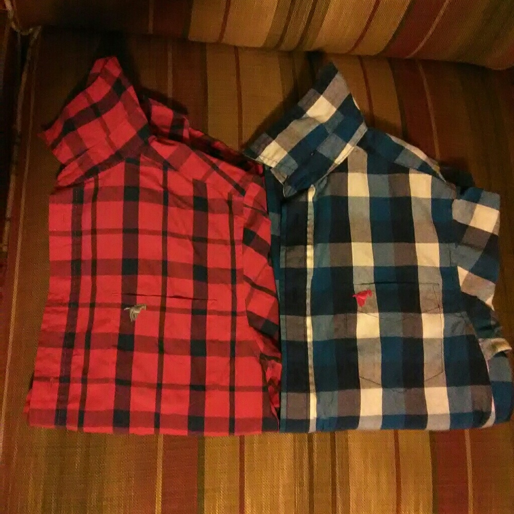 👦BUNDLE/2 Long Sleeve Button Up Shirts👦